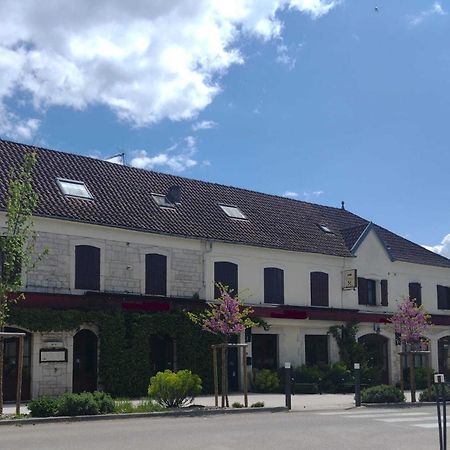 Auberge D'Ici Et D'Ailleurs Cressensac-Sarrazac Екстериор снимка