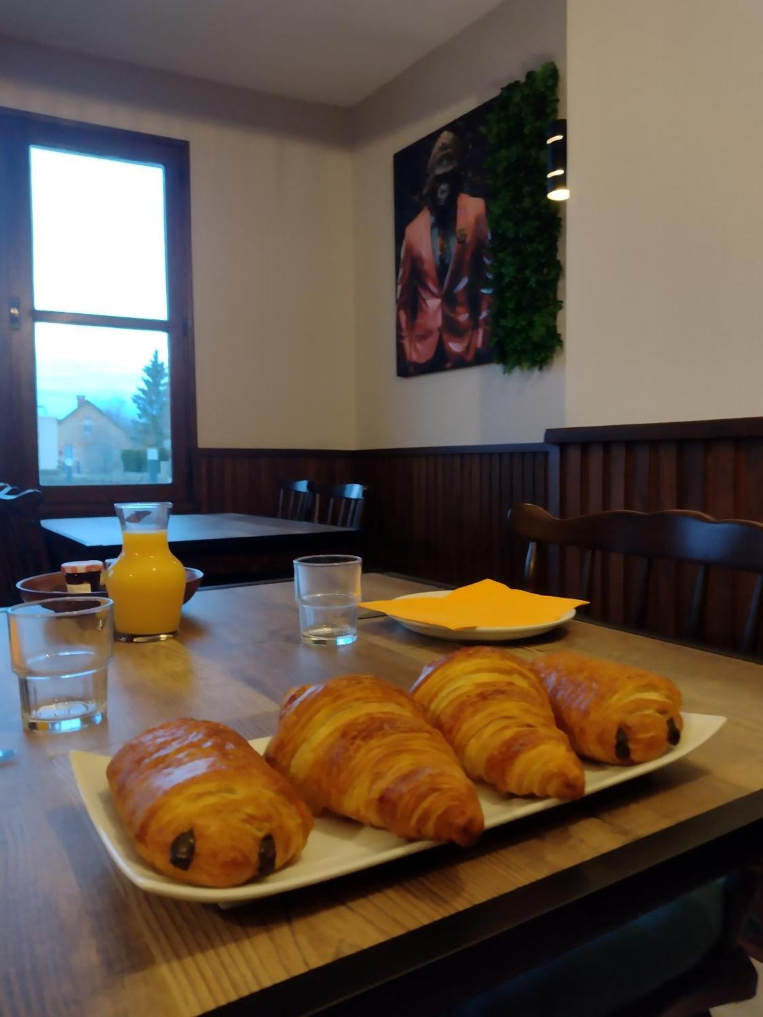 Auberge D'Ici Et D'Ailleurs Cressensac-Sarrazac Екстериор снимка