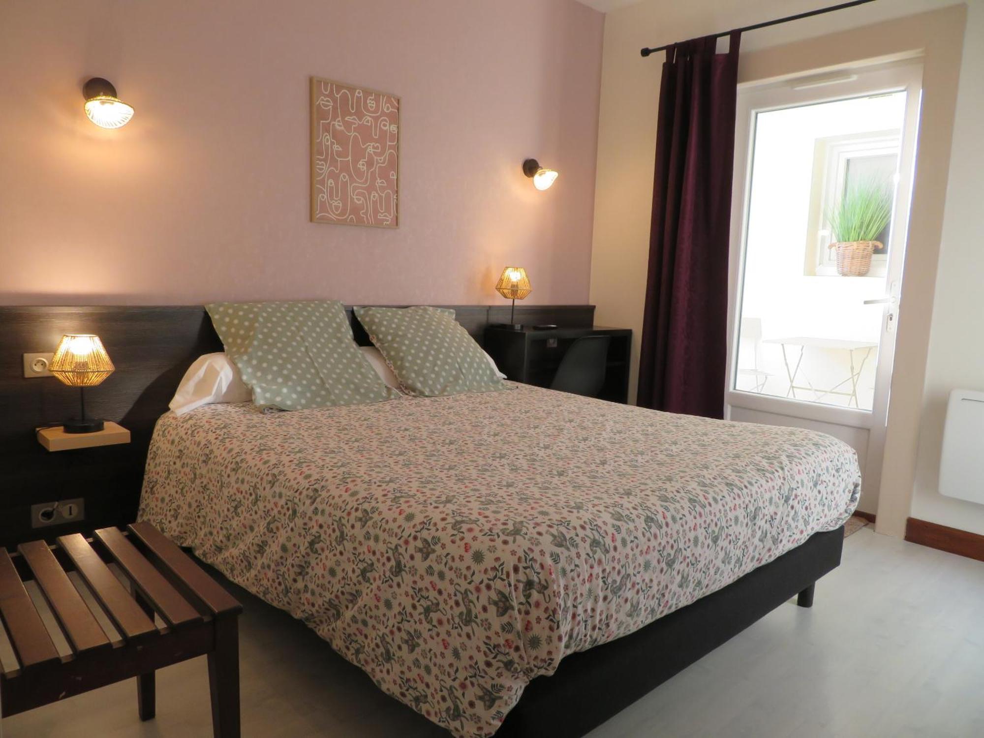 Auberge D'Ici Et D'Ailleurs Cressensac-Sarrazac Стая снимка